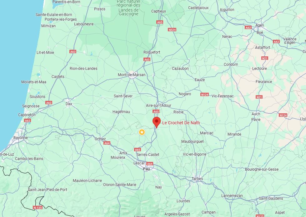 La clientèle du Crochet de Nath vient de Bayonne, Biarritz, Dax, Orthez, Lescar, Pau, Oloron-Sainte-Marie, Nay, Tarbes, Bagnères-De-Bigorre, Lannemezan, Maubourguet, Riscle, Marciac, Mirande, Aire-sur-l'Adour, Nogaro, Eauze, Vic-Fezensac, Auch, Condom, Cazaubon, Captieux pour les machines à coudre Elna Brother ainsi que pour la formation gratuite, le prix et le stock.  